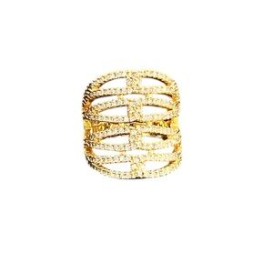 Elegant Gold-Tone Women's Ring Size 7